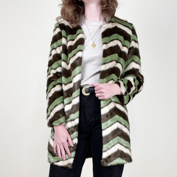 Vintage 90s Y2K Faux Fur Coat Oversized Disco Mod Statement Scandi Girl Jacket - Picture 4 of 7